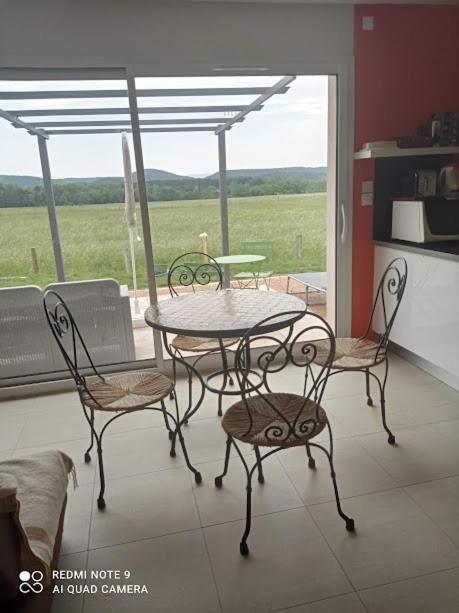 Chez Brigitte, Un En Haute-loire